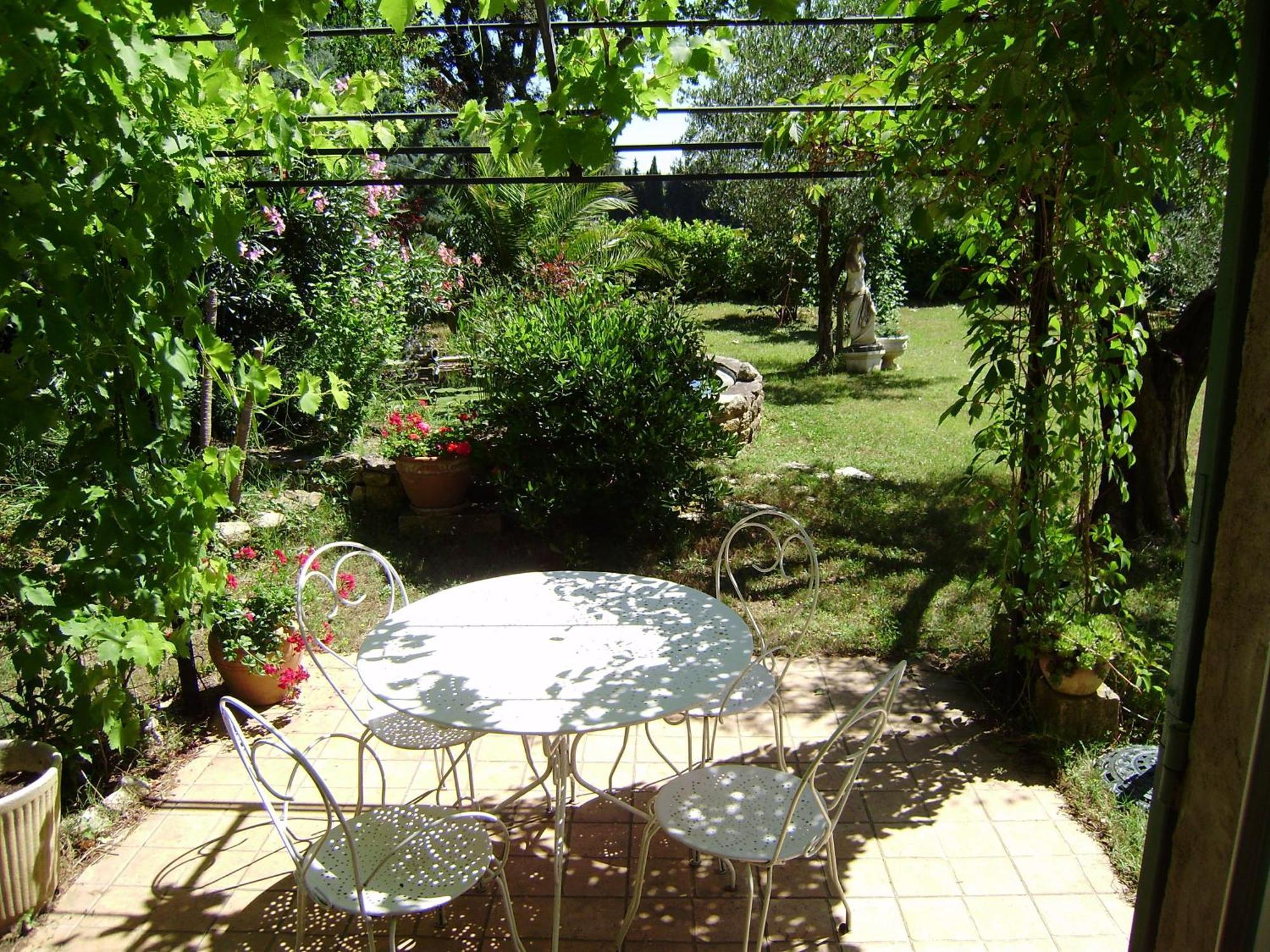 Chez Jean-Pierre & Annick Βίλα Remoulins Εξωτερικό φωτογραφία