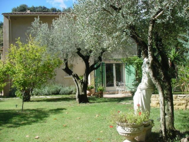 Chez Jean-Pierre & Annick Βίλα Remoulins Δωμάτιο φωτογραφία